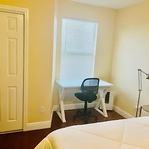 https://4-bedroom-bucs-house-in-the-heart-of-tampa-bay.hotelstampa.org